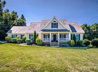 155 Blackwelder Farm Dr, Mooresville, NC 28115