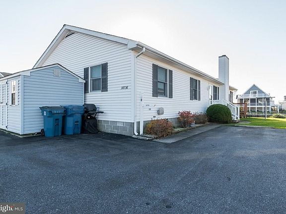 3rd image of 38736 Tyler Ave