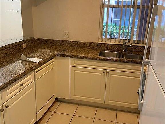 5th image of 6774 W Sample Rd #6774