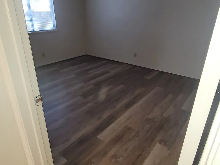 1024 W Graaf Ave #B — Photo 8