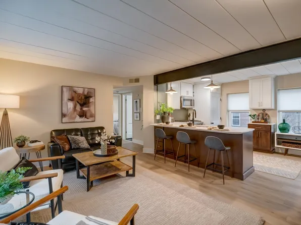 33 Sherman Ter Unit 1, Madison, WI 53704