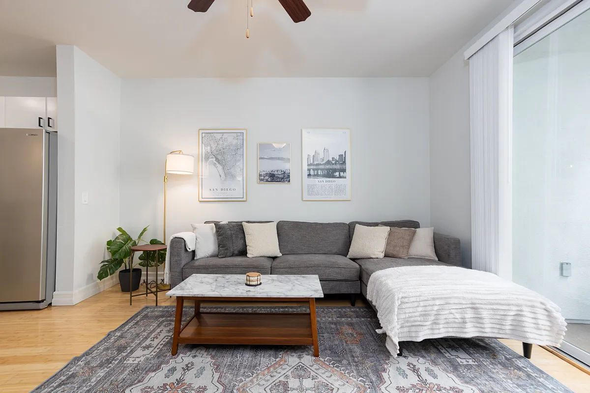 1 bed, 734 sqft, $3,100 — Photo 3