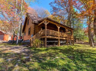 16 Goldfinch Ln, Terra Alta, WV 26764