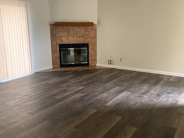 339 Acacia St #D — Photo 2