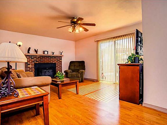 5th image of 1554 Taylors Ln