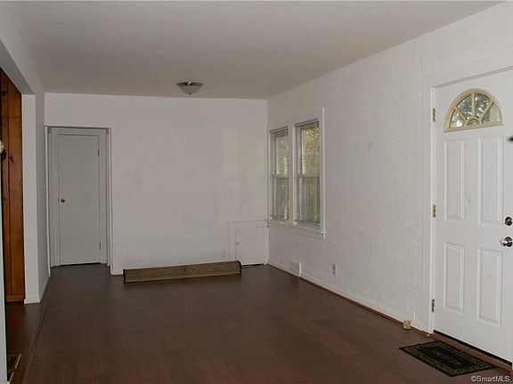 4th image of 74 N Taylor Ave