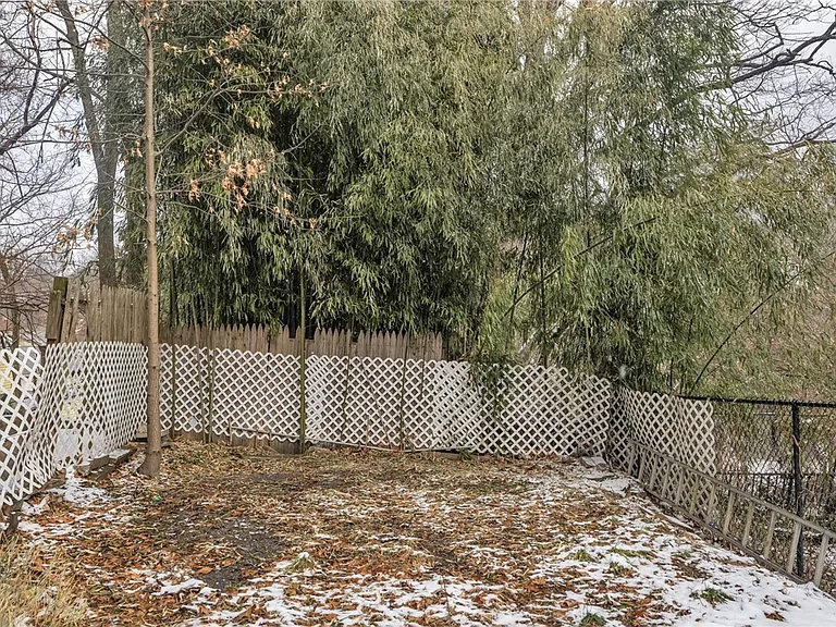 3246 Richardson Ave — Photo 33