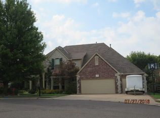 3912 Whitehawk Rd, Edmond, OK 73003