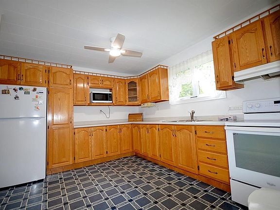 4th image of 33 Ledrews Road