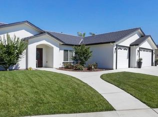 667 Richmond Ct, Exeter, CA 93221