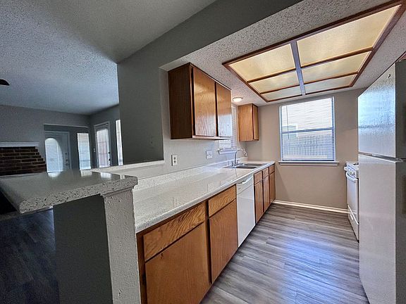3rd image of 9307 Kempler Dr #A