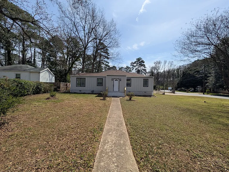 2130 Belhaven Ln SE — Photo 18