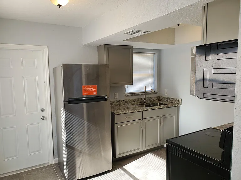 743 S Swinton Ave #1 — Photo 8