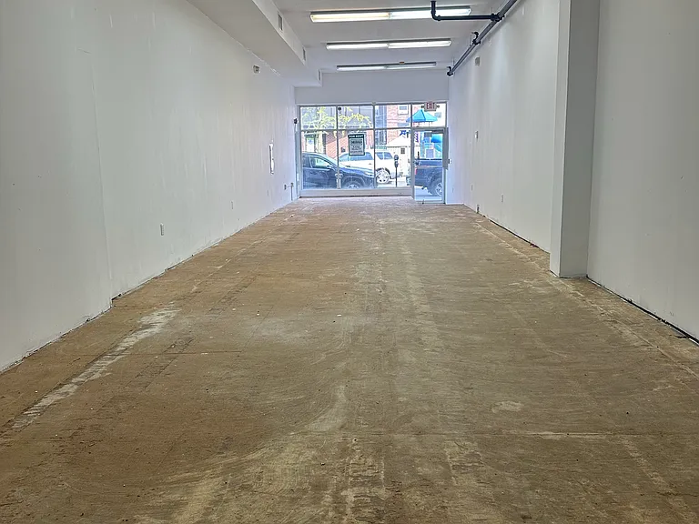 445 Central Ave — Photo 2