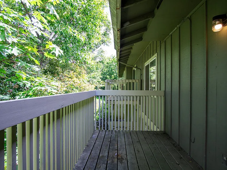 2628 NE Red Sunset Dr — Photo 17