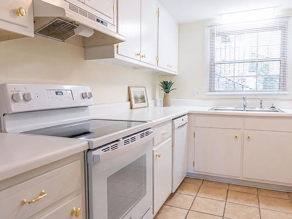 4th image of 3101 Link Rd APT 92