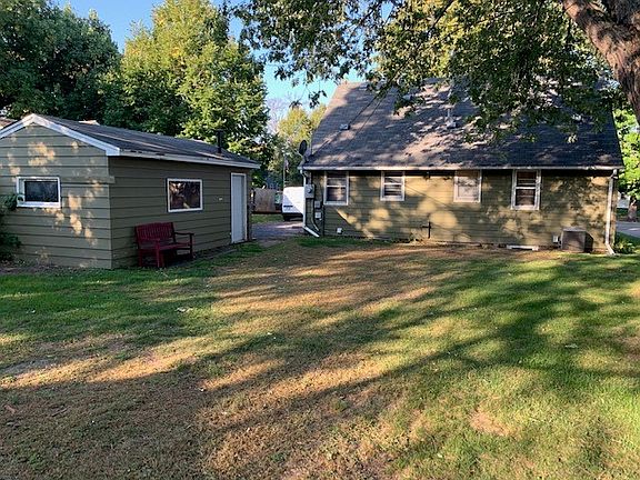 6621 13th back yard_09292021