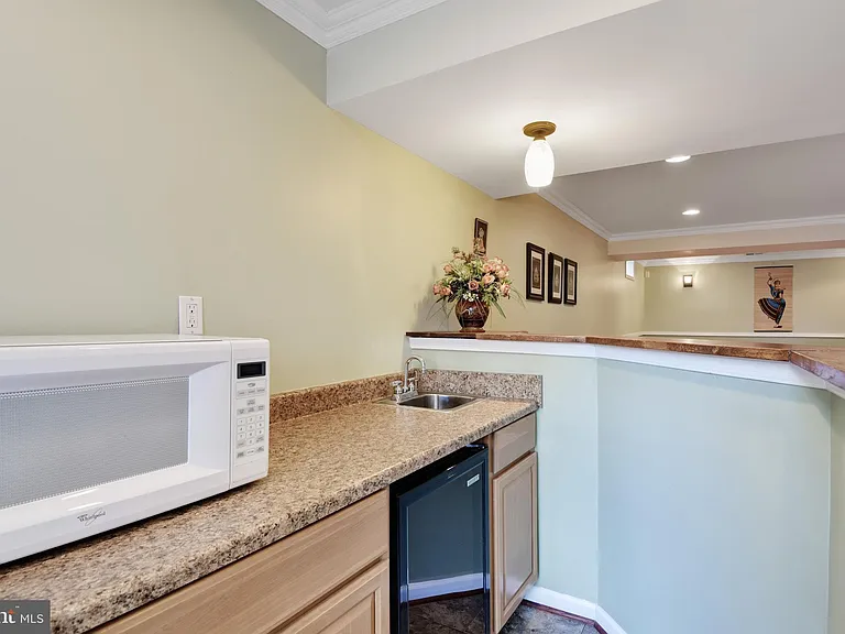 8416 Churchside Dr — Photo 65