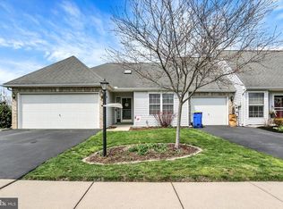 13 Ridgeway Dr, Mechanicsburg, PA 17050