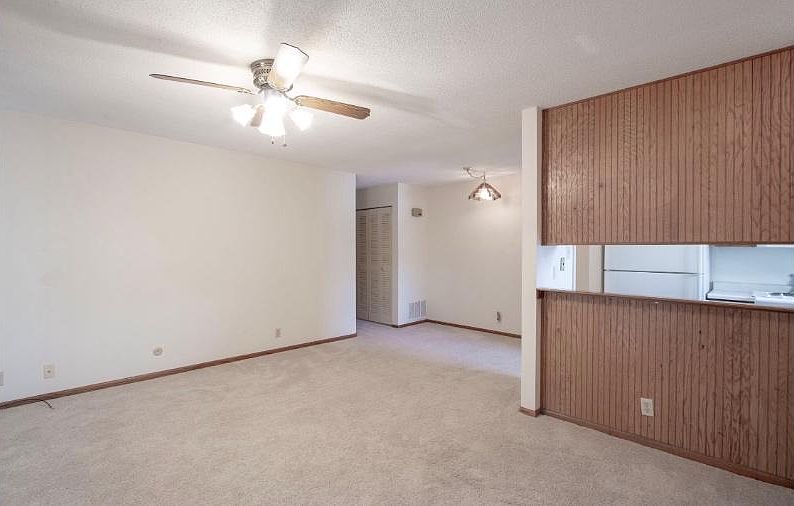 1st image of 3308 Lupine Dr