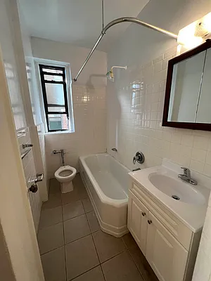 Rented by Station Cities | media 12