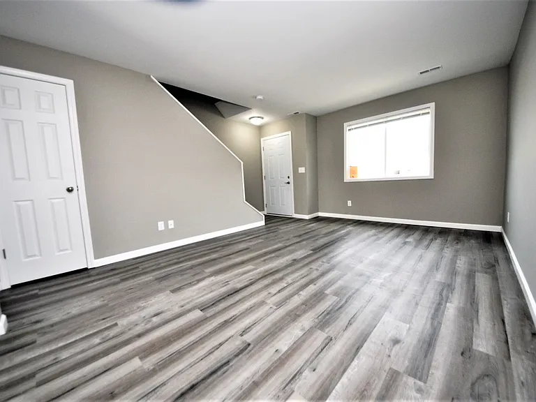 Bennington Place — Photo 28
