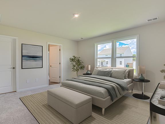 5th image of 3247 Zeppelin Ln