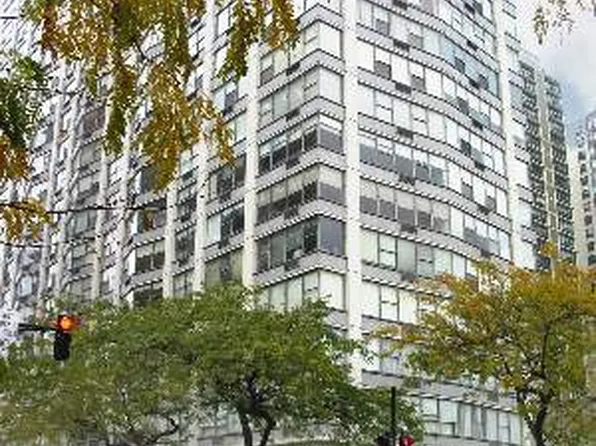 5757 N Sheridan Rd APT 16C, Chicago, IL 60660
