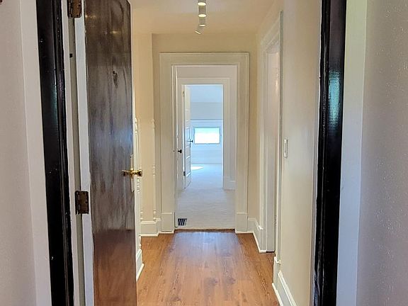 2nd image of 3349 Whitfield Ave #3