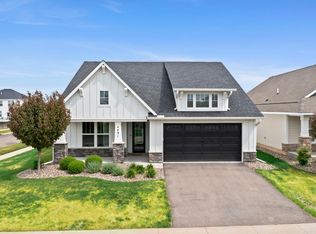 4491 Monarch Dr, Woodbury, MN 55129
