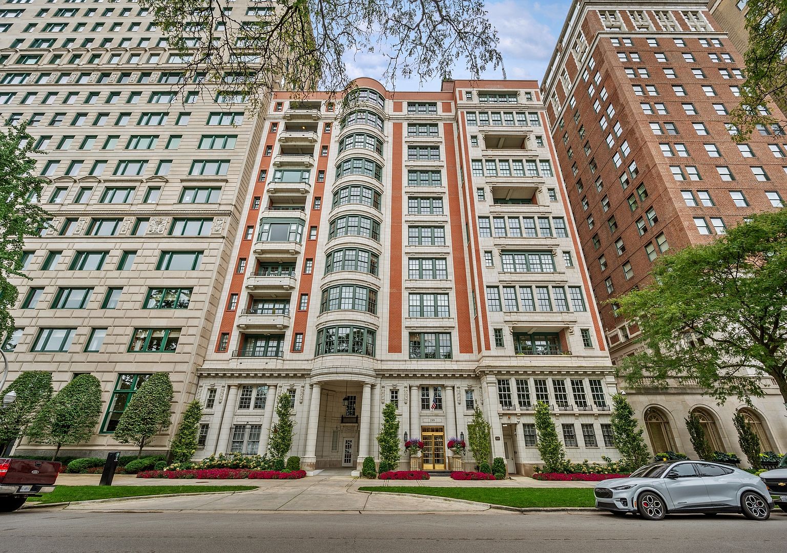 199 E Lake Shore Dr 1011E, Chicago, IL 60611 Zillow