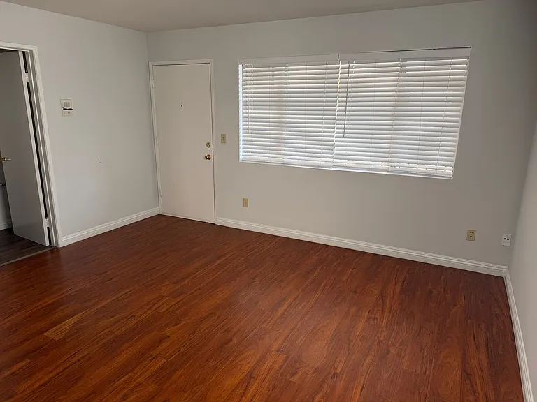 257 E Valencia Ave #102 — Photo 4