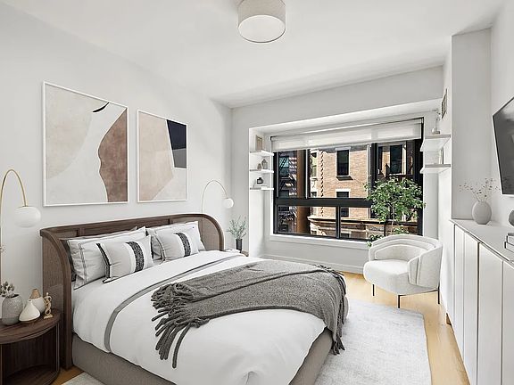 3rd image of 171 W 131st St APT 405