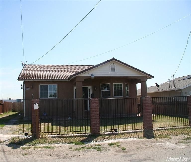 1st image of 3902 Odell Ave