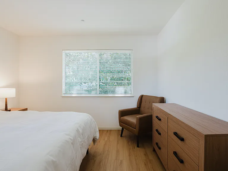 Parkwood Court Apartments — Photo 19