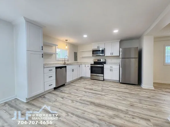 706 N Caldwell St, Salisbury, NC 28144
