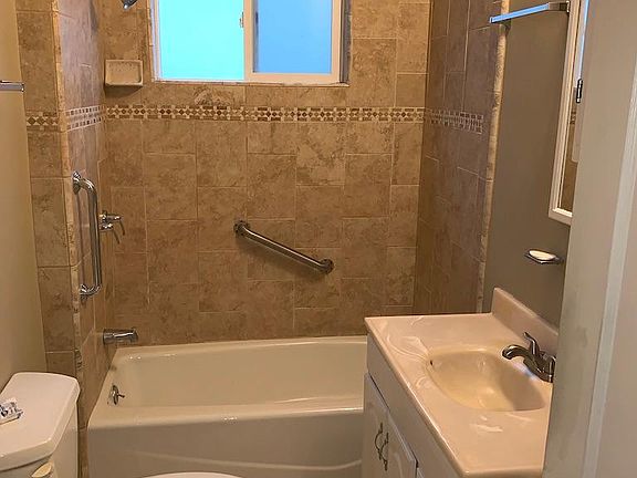 4th image of 1718 Gum St