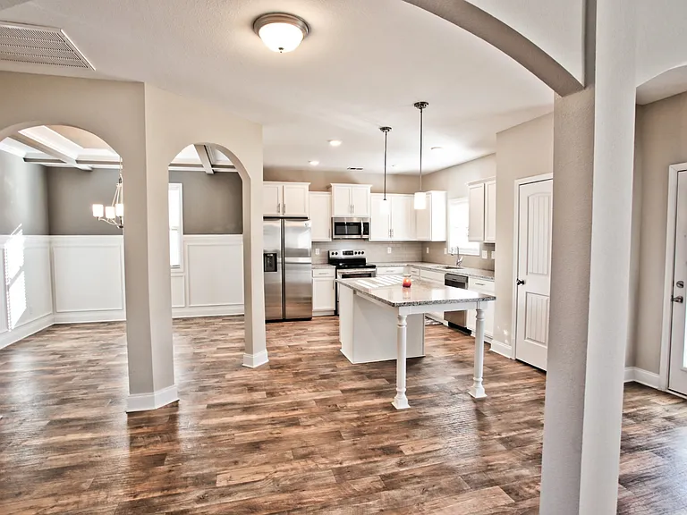 1076 Black Oak Cir — Photo 6