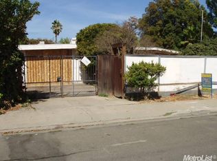 200 Lilac Ave, Patterson, CA 95363