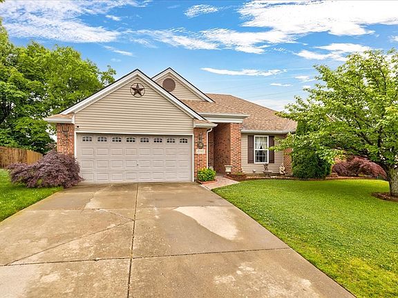 3rd image of 2460 Highland Garden Point