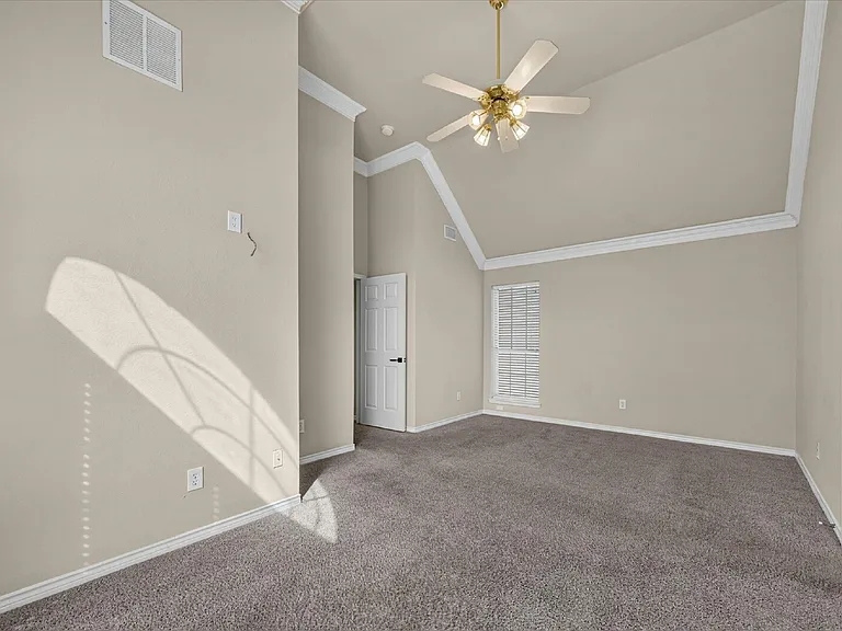 400 Breakers Point Ct — Photo 20