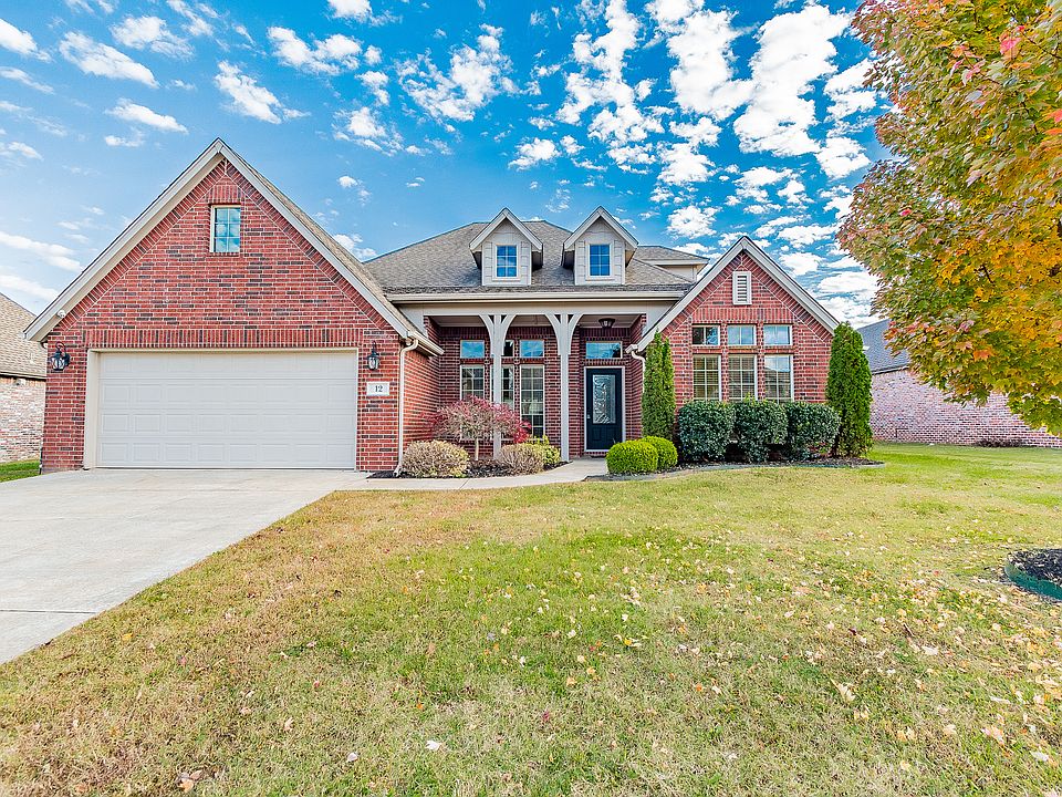 1st image of 12 NE Dawn Hills Dr