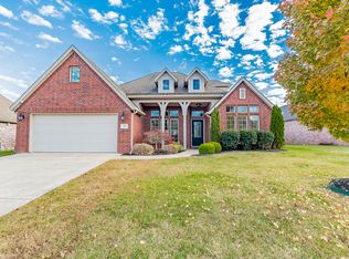 12 NE Dawn Hills Dr, Bentonville, AR 72712