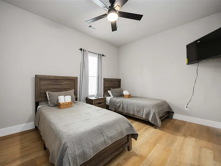 2409 Dolly Wright St #B — Photo 28