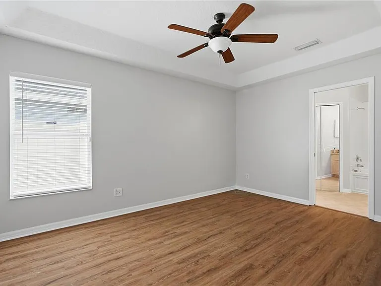 10215 Lakeside Vista Dr — Photo 17