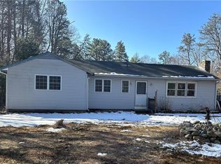 9 Susan Dr, Richmond, RI 02812