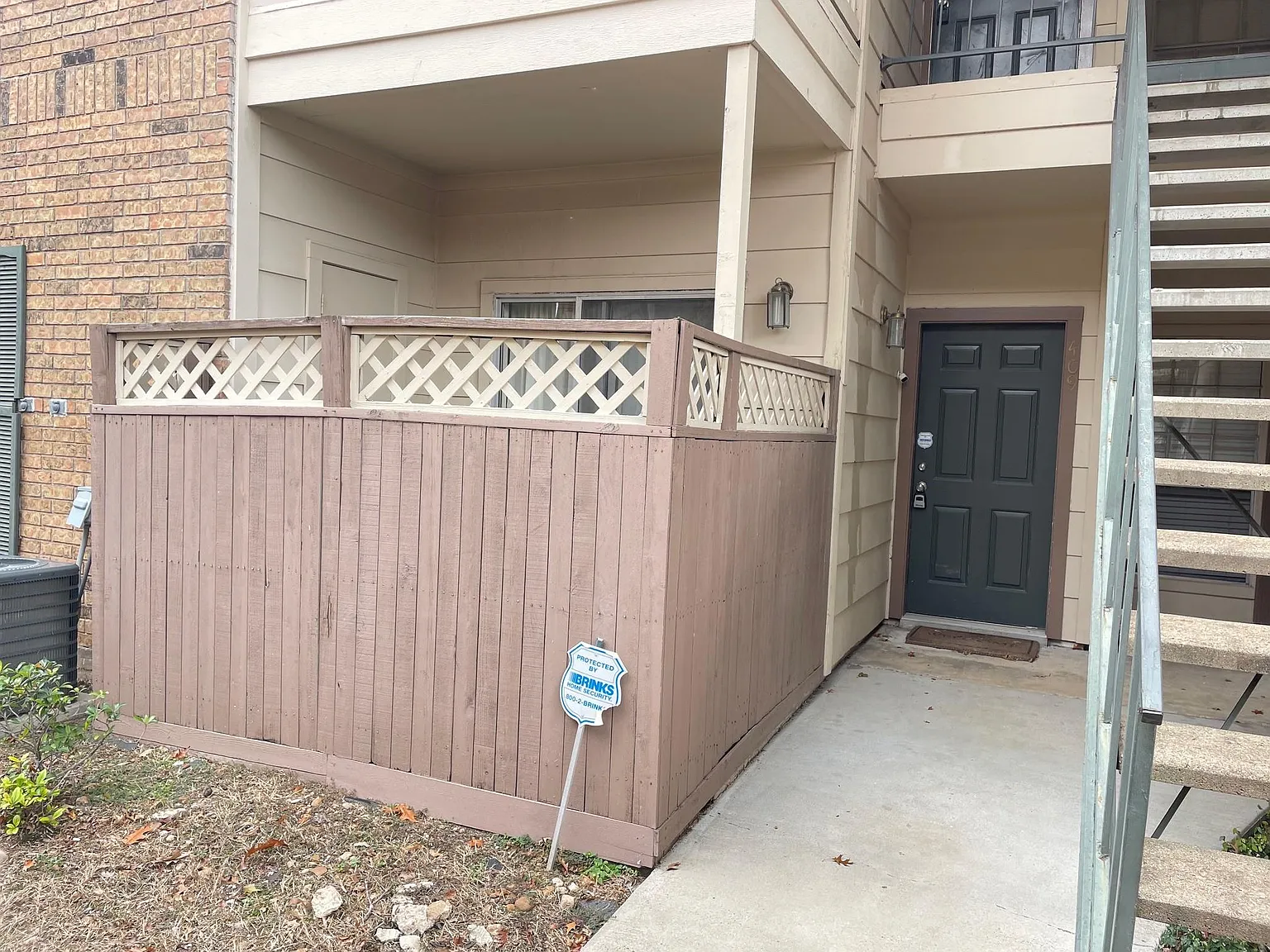 1 bed, 1.0 bath, 664 sqft, $950 — Photo 2