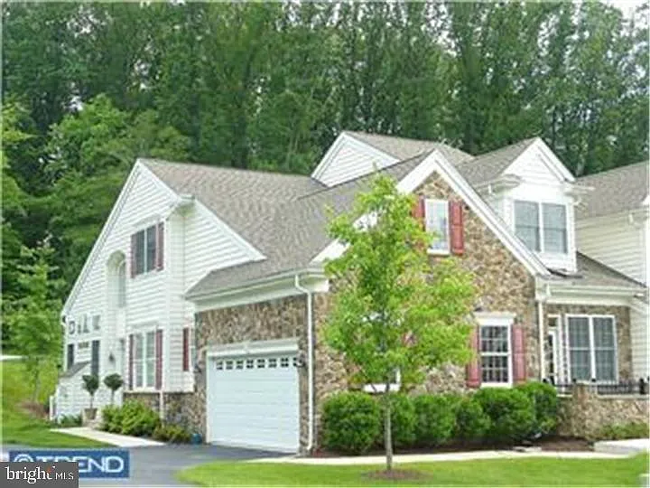 122 Whiteland Hills Cir #4