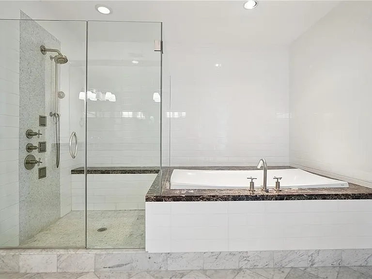 3344 Peachtree Rd NE #3202 — Photo 21