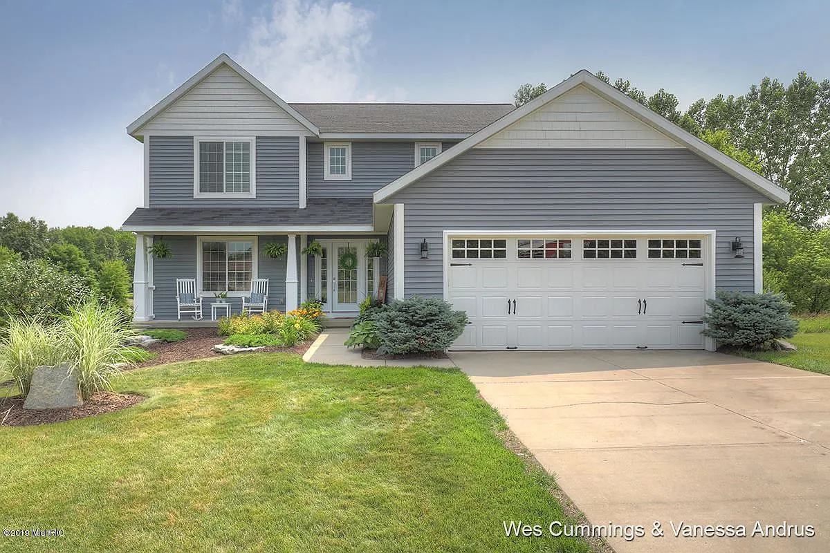 11618 Crystal Ridge Dr NE photo 1